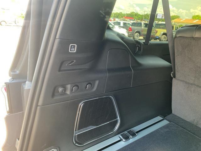 new 2025 Jeep Wagoneer L car, priced at $74,493