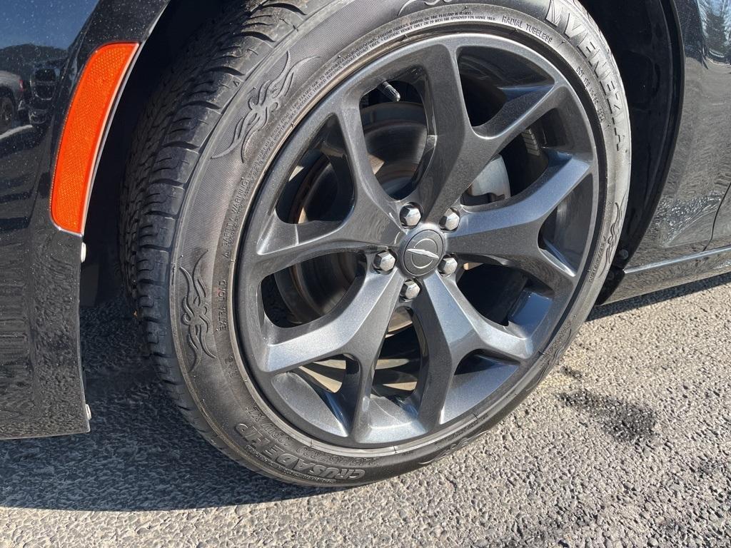 used 2021 Chrysler 300 car, priced at $23,172