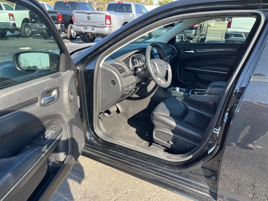 used 2021 Chrysler 300 car, priced at $23,172