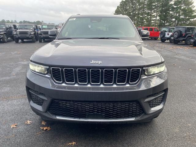 new 2025 Jeep Grand Cherokee car, priced at $33,662