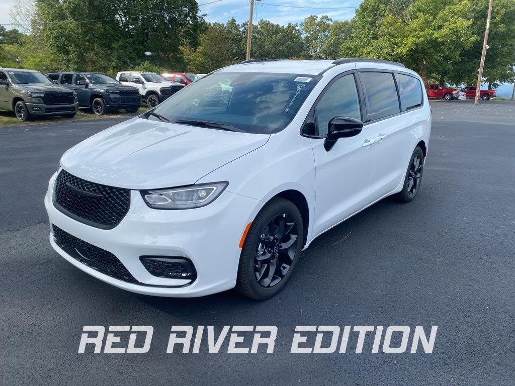 new 2026 Chrysler Pacifica car, priced at $42,094