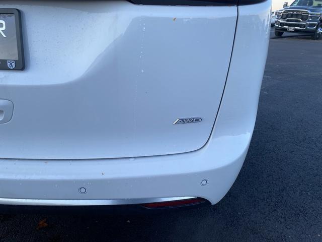 new 2026 Chrysler Pacifica car, priced at $56,443