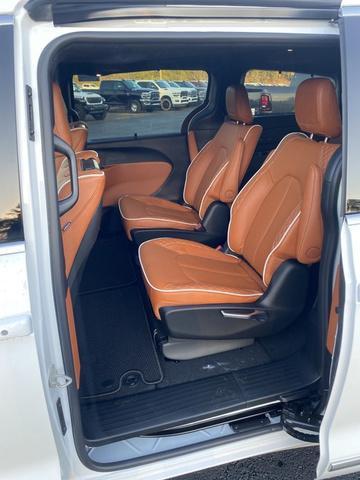 new 2026 Chrysler Pacifica car, priced at $54,943