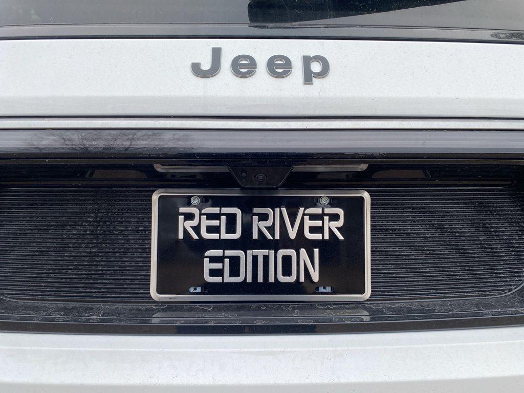 new 2026 Jeep Grand Wagoneer L car, priced at $70,189