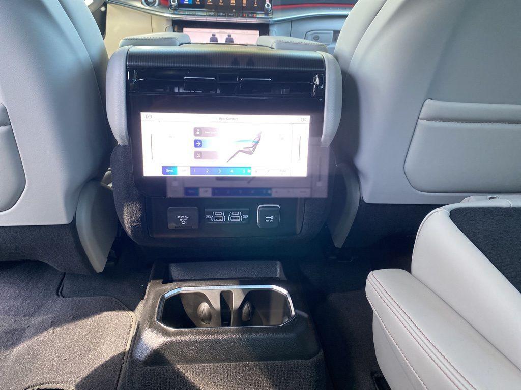 new 2026 Jeep Grand Wagoneer L car, priced at $97,339