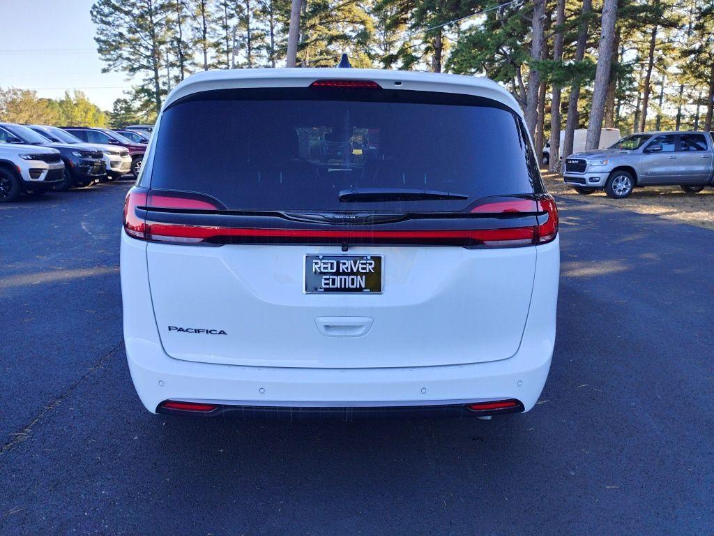 new 2026 Chrysler Pacifica car, priced at $45,378