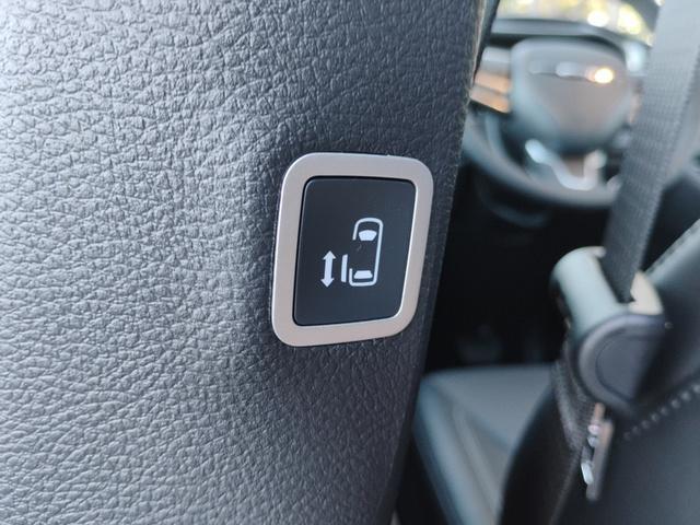 new 2026 Chrysler Pacifica car, priced at $42,543