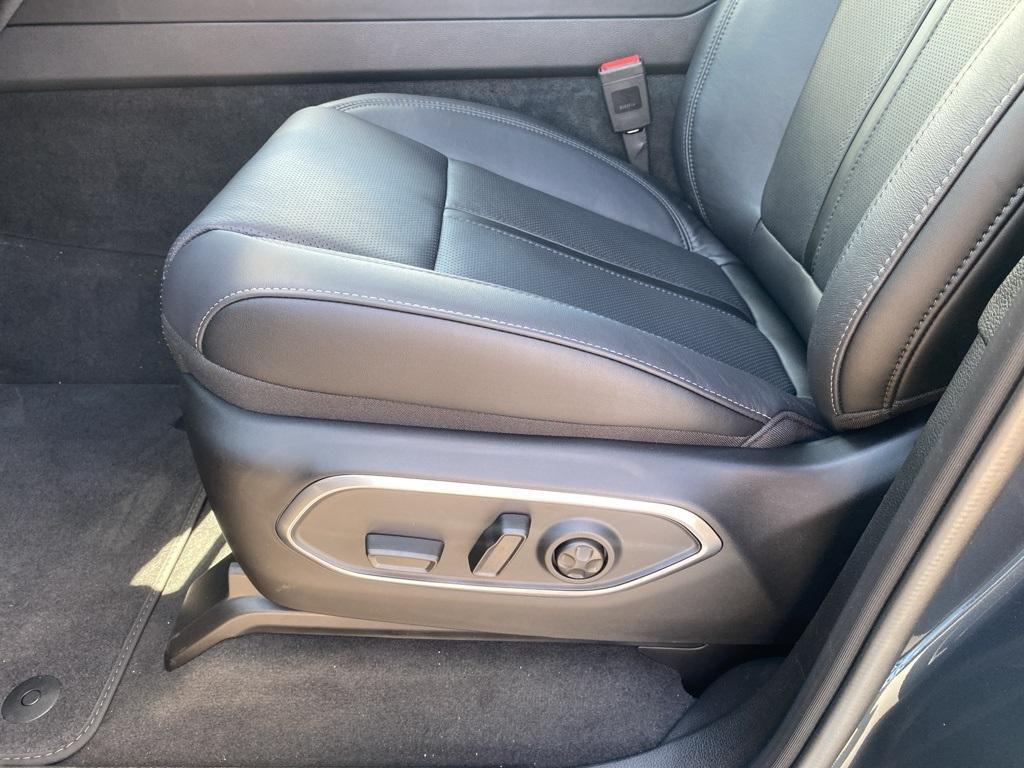 new 2025 Jeep Wagoneer L car, priced at $74,493