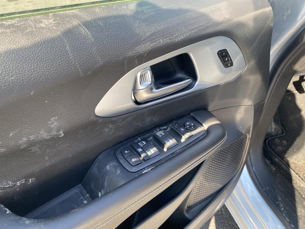 new 2026 Chrysler Pacifica car, priced at $53,180