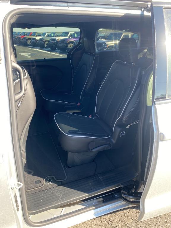 new 2026 Chrysler Pacifica car, priced at $53,180