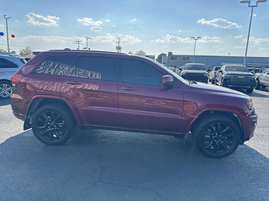 used 2022 Jeep Grand Cherokee WK car, priced at $22,136