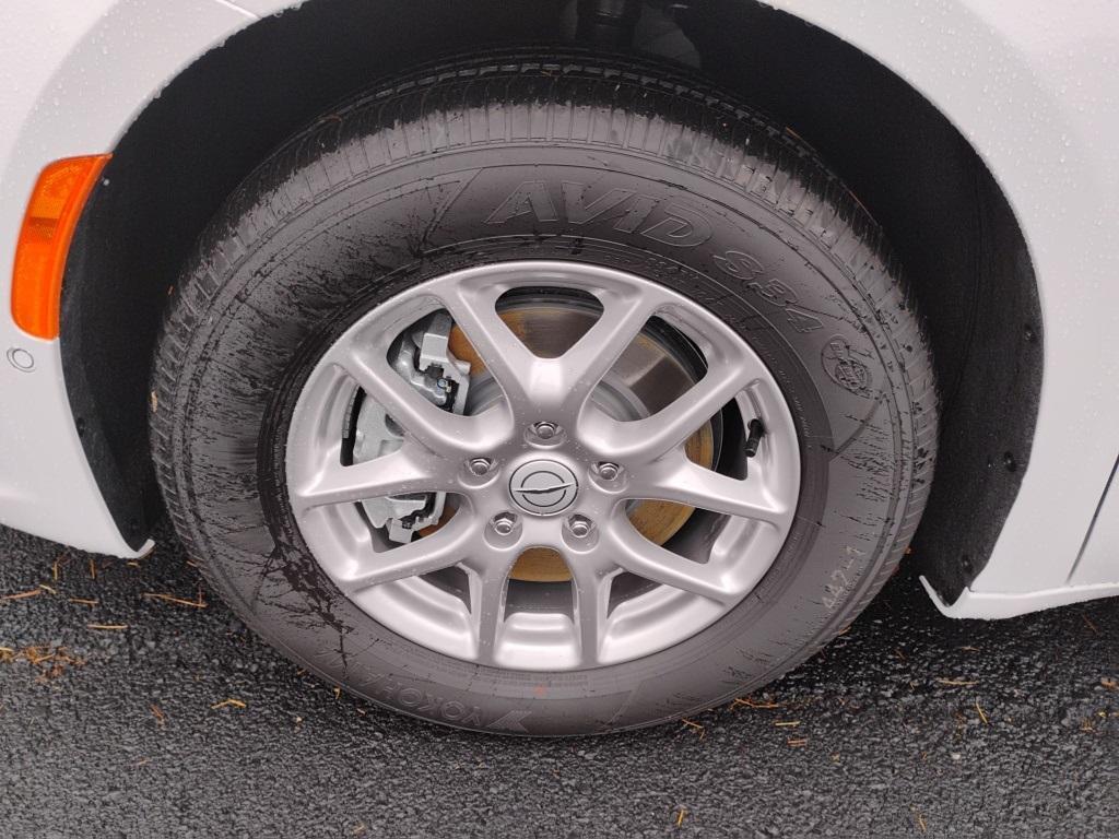 new 2026 Chrysler Pacifica car, priced at $43,560