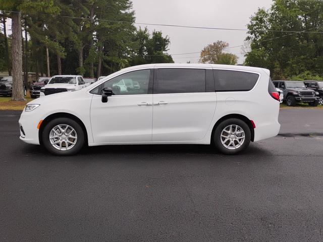 new 2026 Chrysler Pacifica car, priced at $44,560