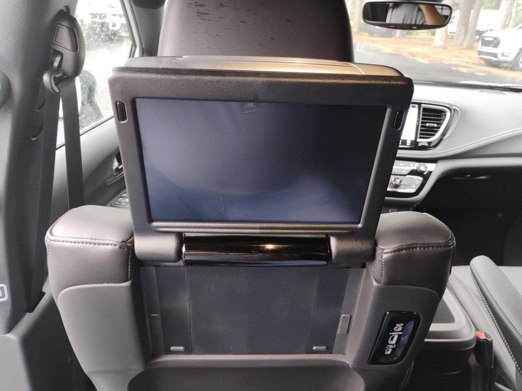 new 2026 Chrysler Pacifica car, priced at $43,560