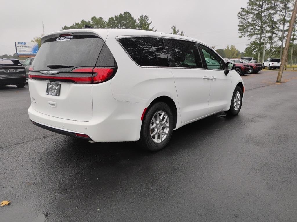 new 2026 Chrysler Pacifica car, priced at $43,560