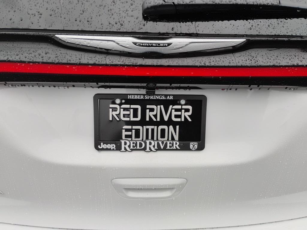 new 2026 Chrysler Pacifica car, priced at $43,560