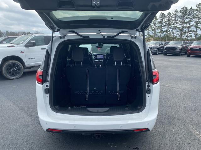 new 2026 Chrysler Pacifica car, priced at $48,464