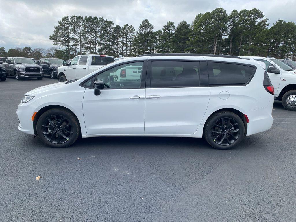 new 2026 Chrysler Pacifica car, priced at $50,093