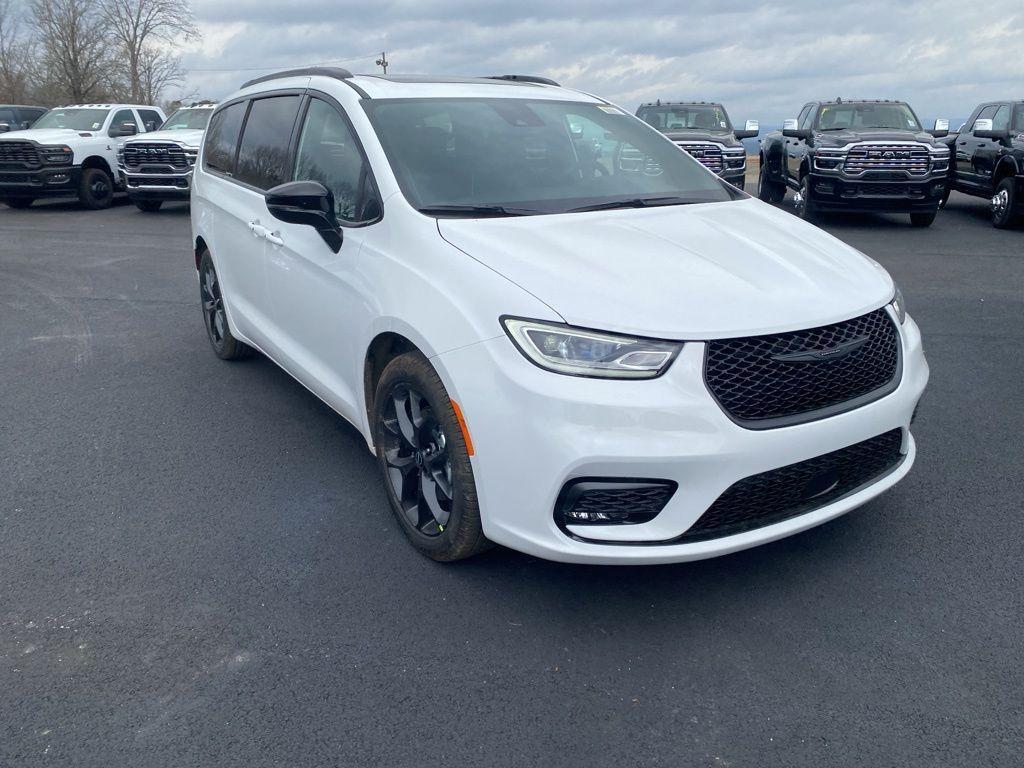 new 2026 Chrysler Pacifica car, priced at $50,093