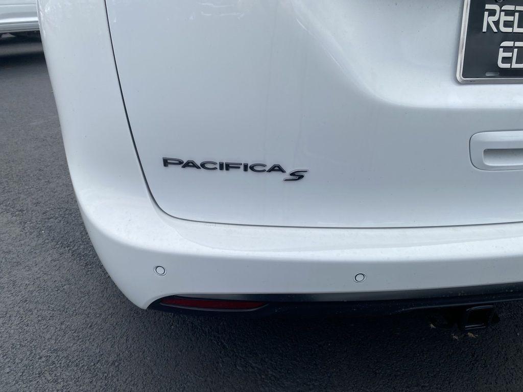 new 2026 Chrysler Pacifica car, priced at $50,093