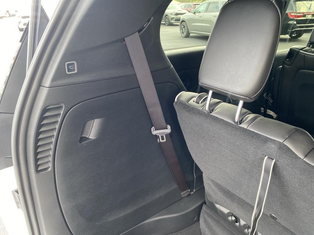 new 2026 Chrysler Pacifica car, priced at $48,886