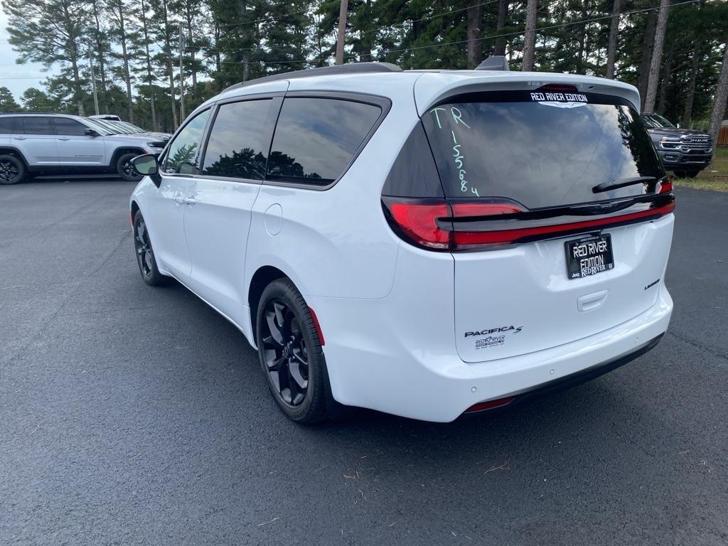 new 2026 Chrysler Pacifica car, priced at $48,886