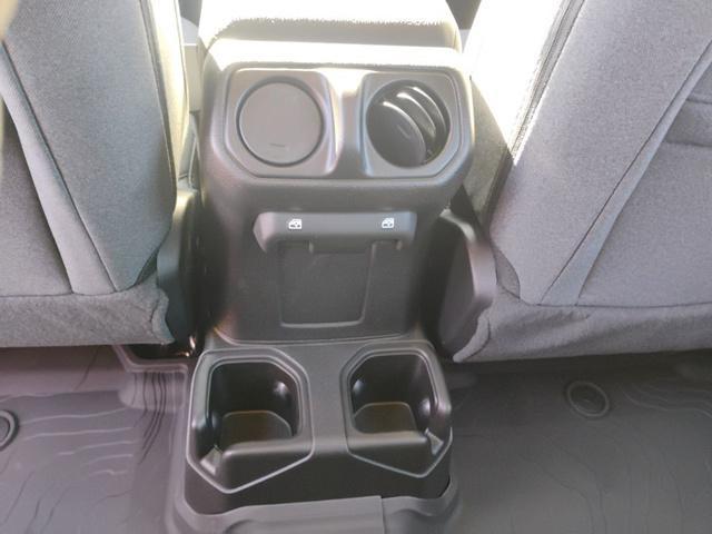 new 2026 Jeep Wrangler car, priced at $41,060