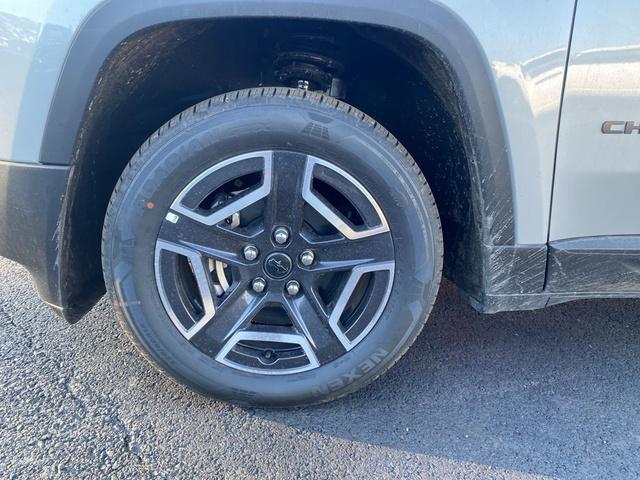 new 2026 Jeep Cherokee car, priced at $42,564