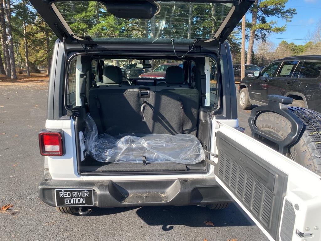 new 2026 Jeep Wrangler car, priced at $40,784