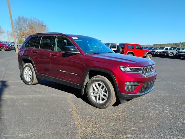new 2025 Jeep Grand Cherokee car, priced at $34,045