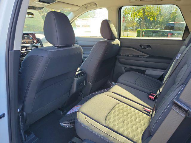 new 2025 Nissan Pathfinder car, priced at $34,840