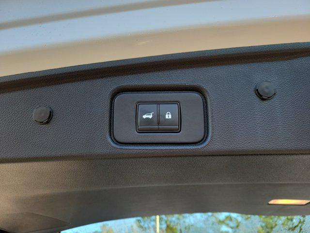 new 2025 Nissan Pathfinder car, priced at $34,840