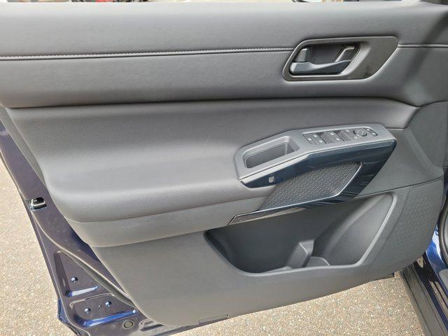 new 2025 Nissan Pathfinder car, priced at $34,390