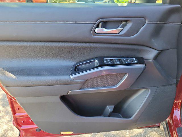 used 2022 Nissan Pathfinder car, priced at $27,900