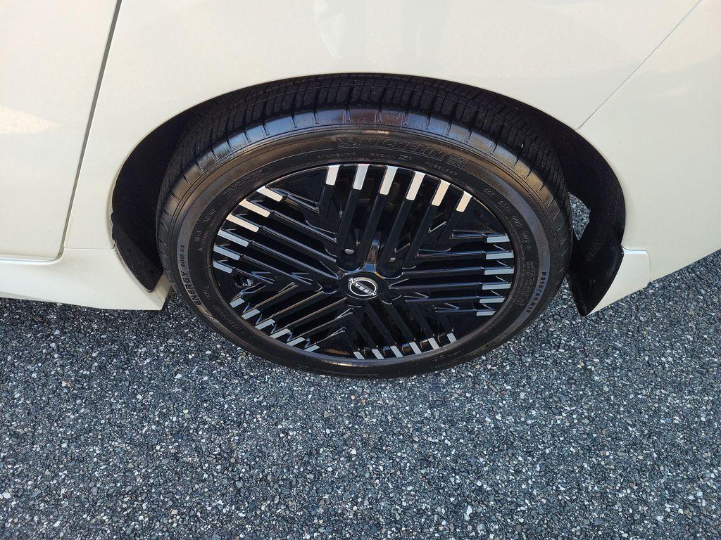 used 2024 Nissan Leaf car, priced at $21,699