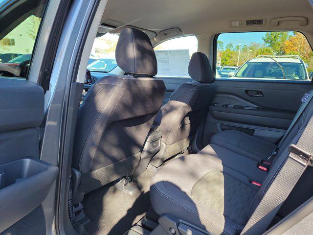 new 2025 Nissan Pathfinder car, priced at $30,975