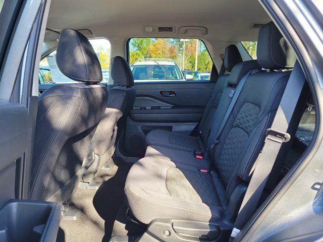 new 2025 Nissan Pathfinder car, priced at $30,975