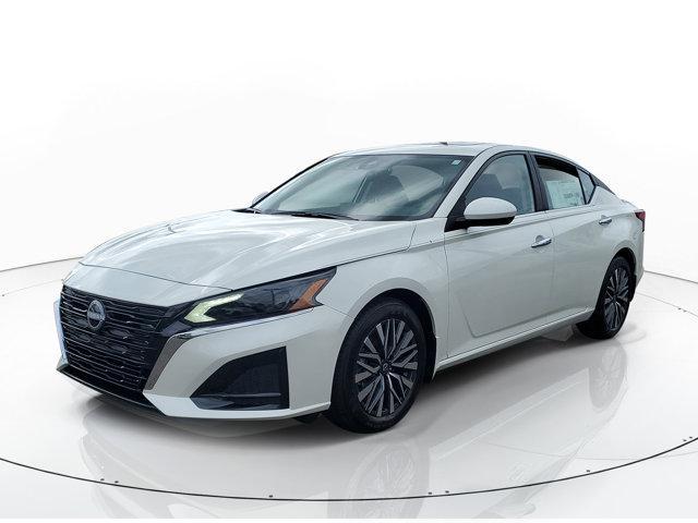 new 2025 Nissan Altima car, priced at $27,305