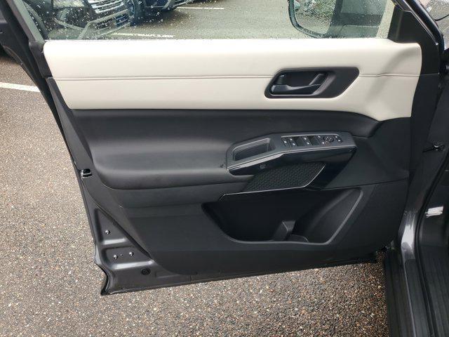 new 2025 Nissan Pathfinder car