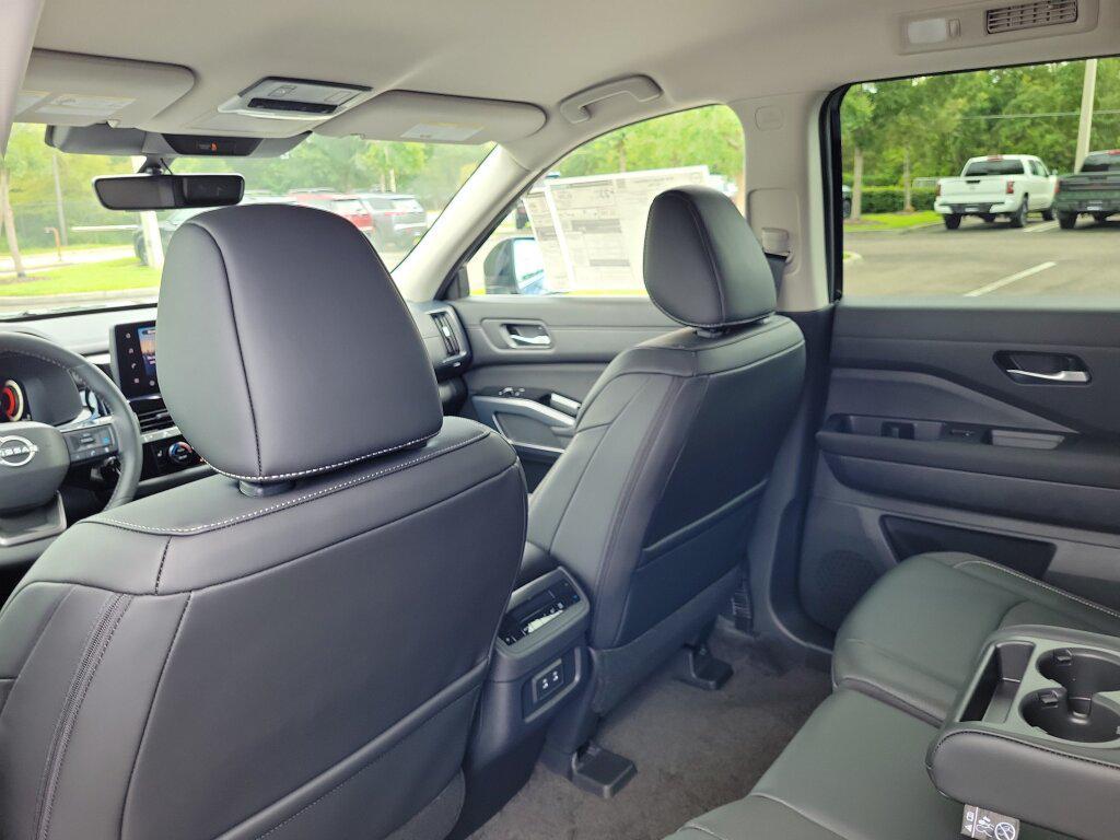 new 2026 Nissan Pathfinder car, priced at $43,049