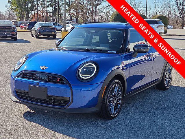 used 2025 MINI Hardtop car, priced at $33,120
