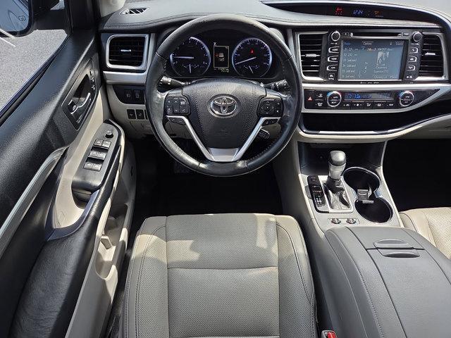 used 2019 Toyota Highlander car, priced at $26,406