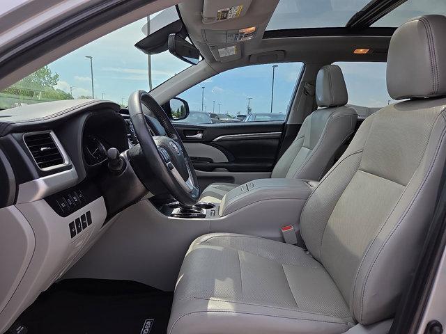 used 2019 Toyota Highlander car, priced at $26,406