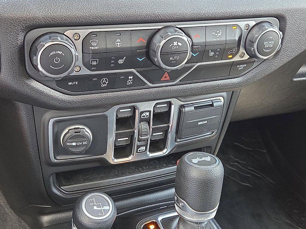 used 2025 Jeep Wrangler car, priced at $40,125