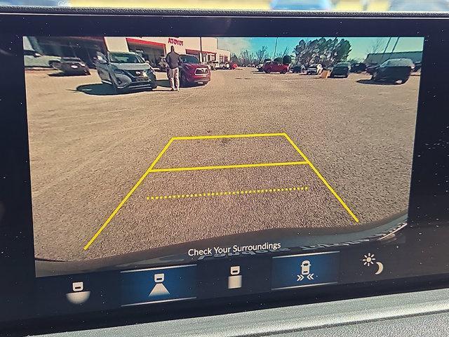 used 2022 Acura MDX car, priced at $40,119