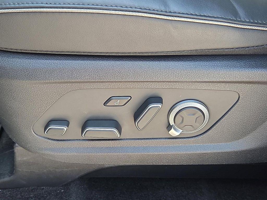 used 2025 Hyundai Palisade car, priced at $51,541
