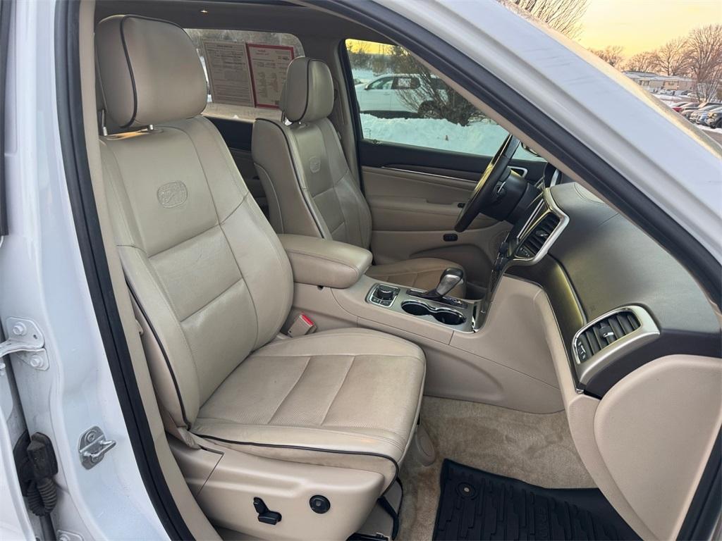 used 2017 Jeep Grand Cherokee car, priced at $15,431