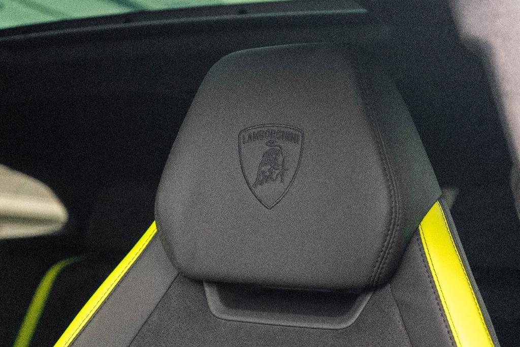 used 2021 Lamborghini Urus car, priced at $240,150