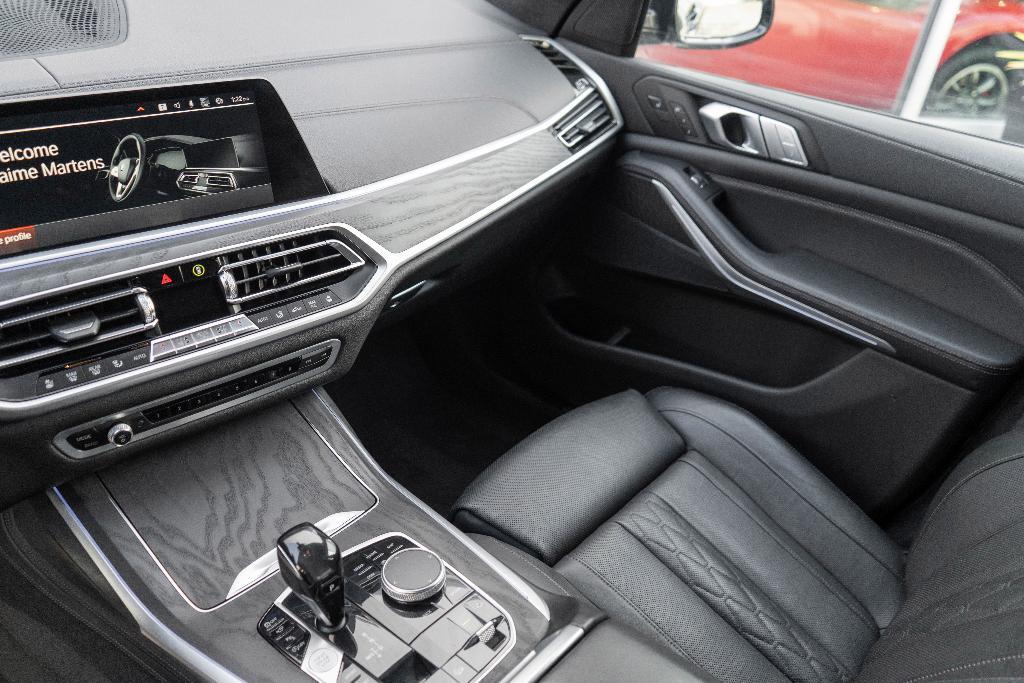 used 2019 BMW X7 car