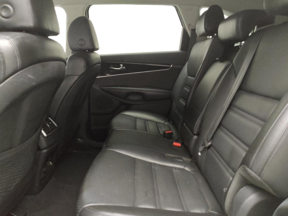 used 2019 Kia Sorento car, priced at $17,195